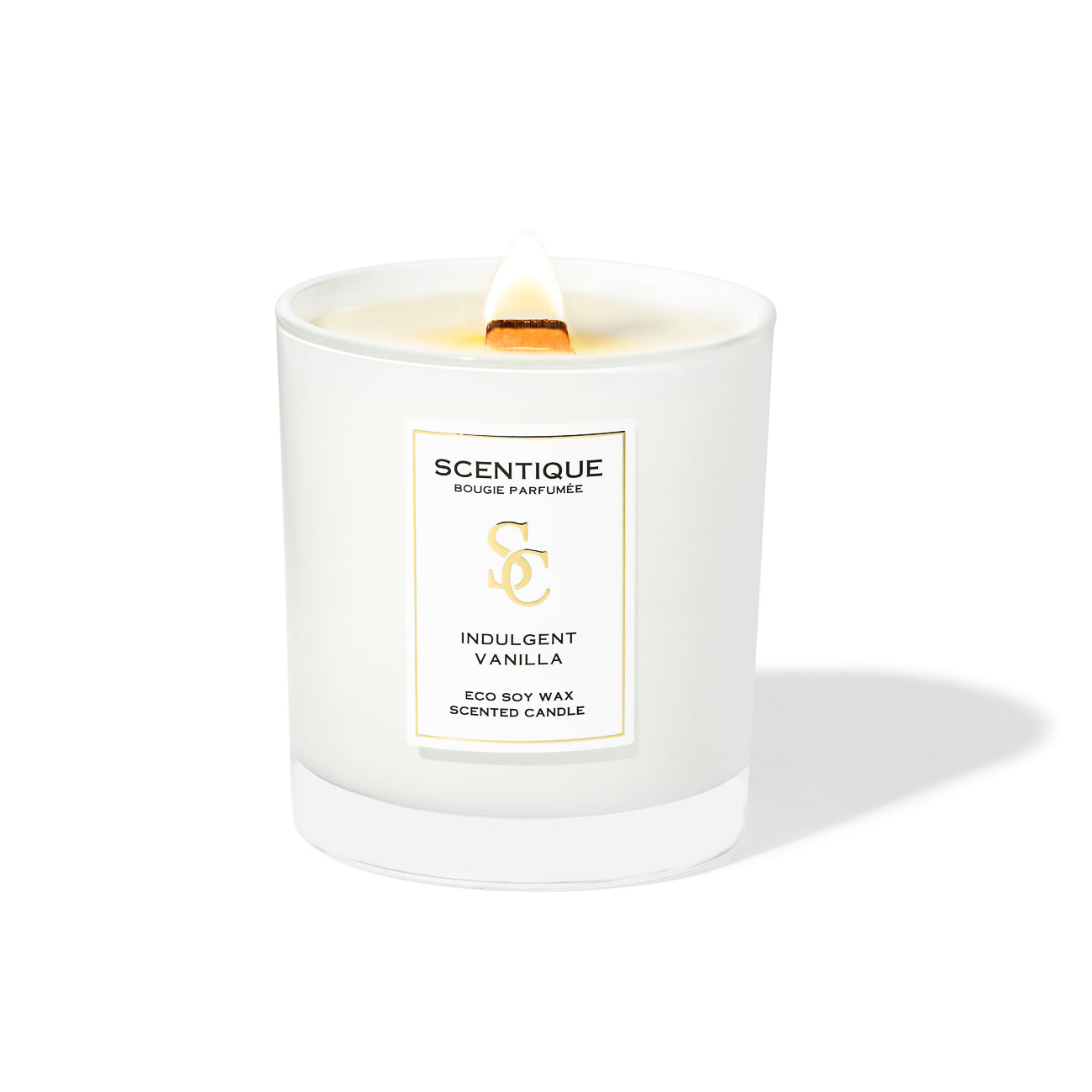 aromatni sveshti s darven fitil Maison Scentique Indulgent Vanilla aromatni soevi sveshti